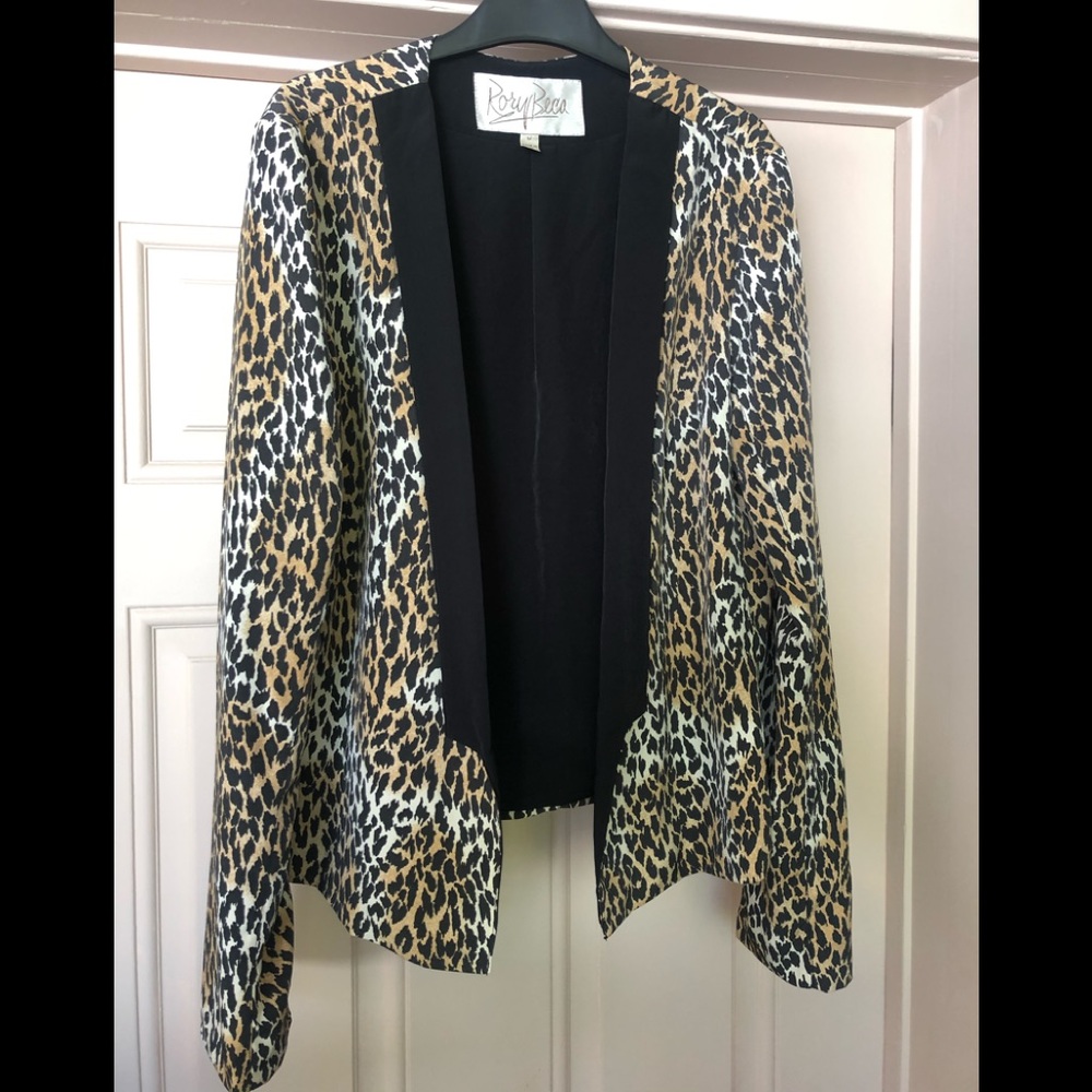 Leopard print tuxedo jacket
